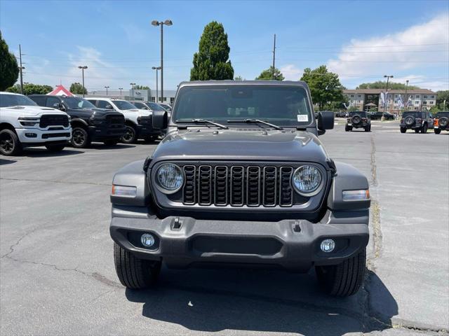 Photo of 2025 Granite Crystal Metallic Clearcoat Jeep Wrangler