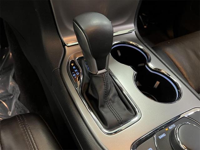 Photo of 2018 Diamond Black Crystal Pearlcoat Jeep Grand Cherokee