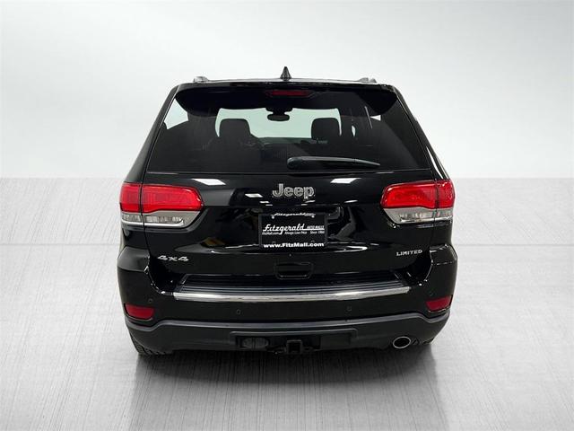 Photo of 2018 Diamond Black Crystal Pearlcoat Jeep Grand Cherokee
