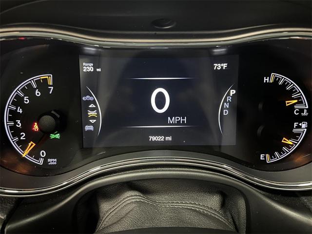 Photo of 2018 Diamond Black Crystal Pearlcoat Jeep Grand Cherokee