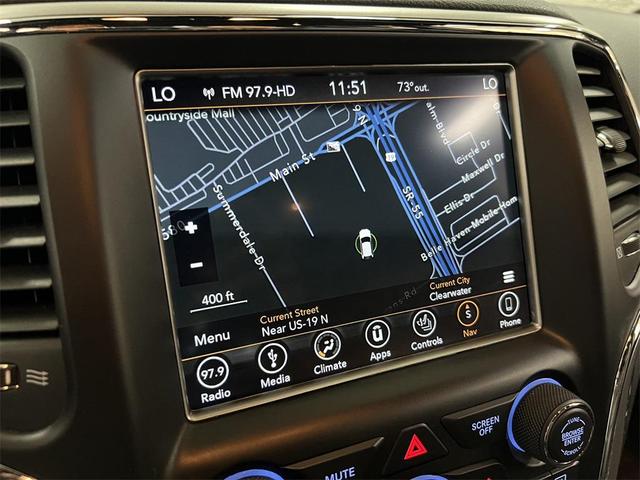 Photo of 2018 Diamond Black Crystal Pearlcoat Jeep Grand Cherokee