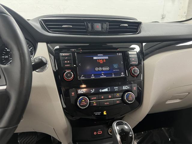 Photo of 2021 Brilliant Silver Metallic Nissan Rogue Sport