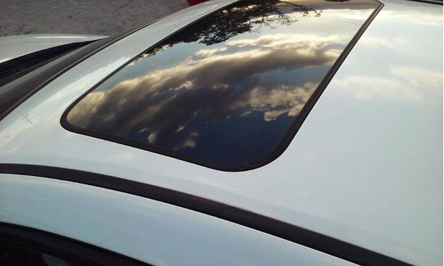 Photo of 2004 White Acura TL