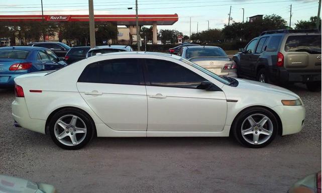 Photo of 2004 White Acura TL
