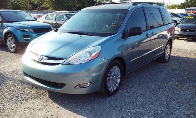 2009 Toyota Sienna