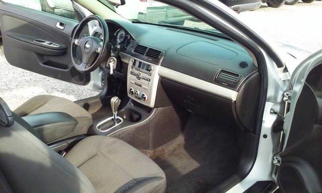 Photo of 2008 Silver Chevrolet Cobalt