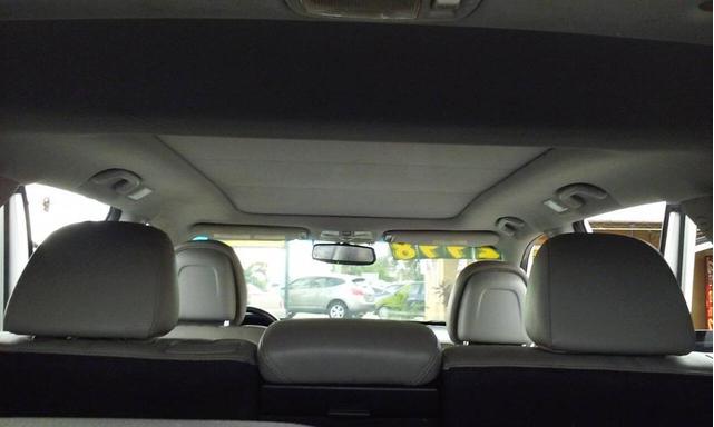 Photo of 2014 White Kia Sorento