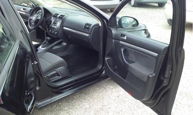 Photo of 2010 Black Volkswagen Jetta
