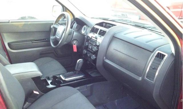 Photo of 2008 Redfire Metallic Mazda Tribute
