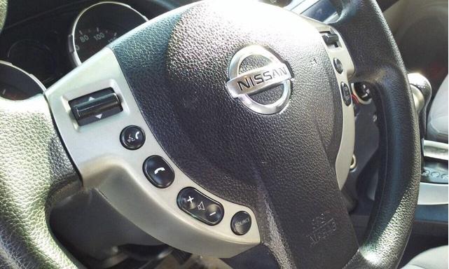 Photo of 2009 Gotham Gray Nissan Rogue