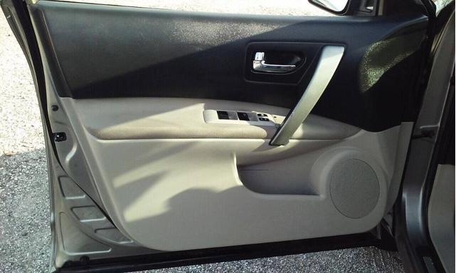 Photo of 2009 Gotham Gray Nissan Rogue