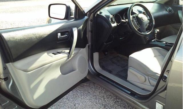 Photo of 2009 Gotham Gray Nissan Rogue