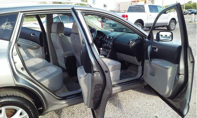 Photo of 2009 Gotham Gray Nissan Rogue