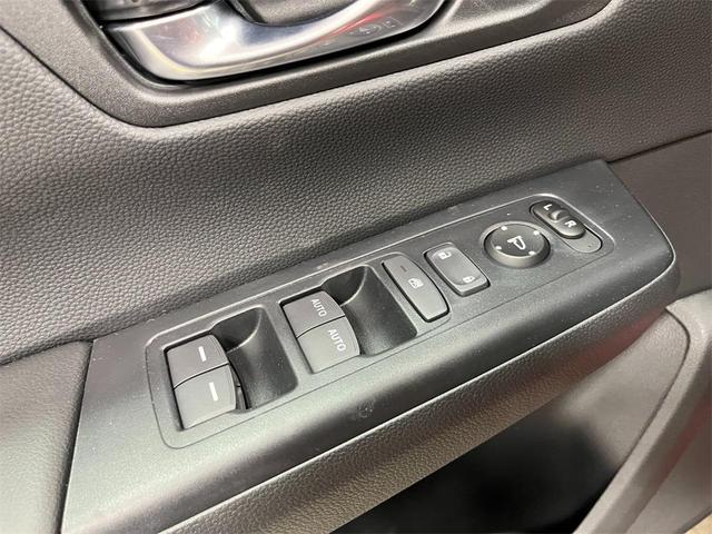 Photo of 2026 Meteorite Gray Metallic Honda CR-V