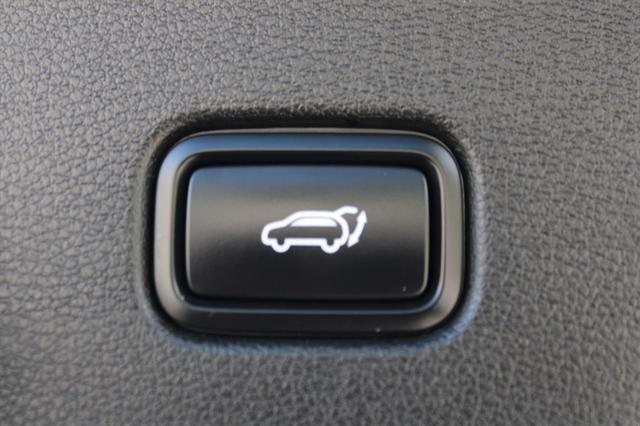 Photo of 2023 Sapphire Blue Kia Sportage