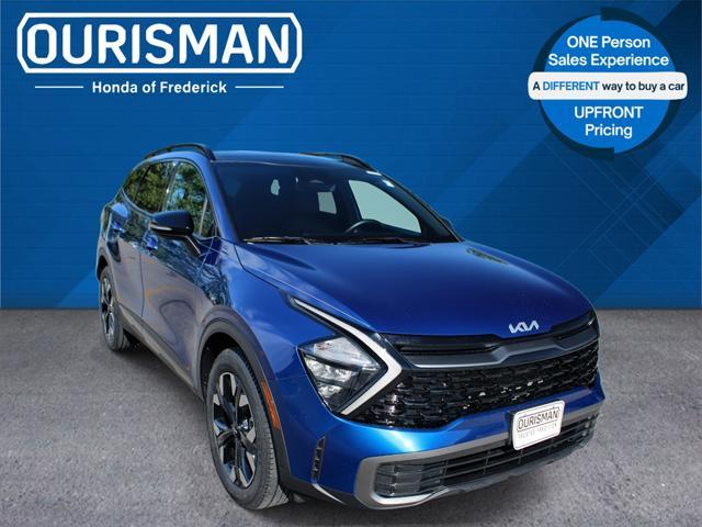 Photo of 2023 Sapphire Blue Kia Sportage