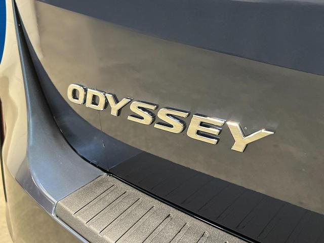 Photo of 2026 Smoke Blue Pearl Honda Odyssey
