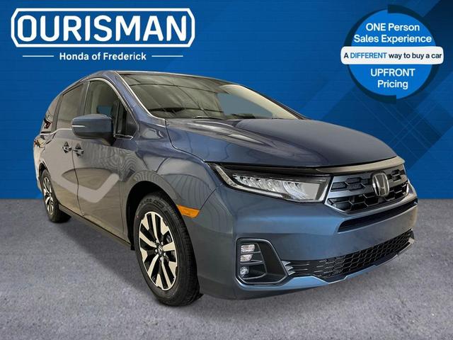 Photo of 2026 Smoke Blue Pearl Honda Odyssey