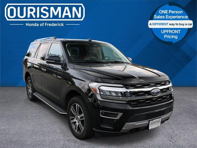 Photo of 2023 Black Metallic Ford Expedition