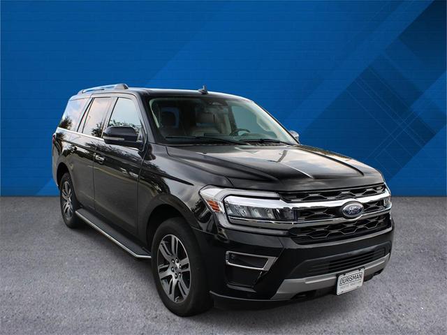 Photo of 2023 Black Metallic Ford Expedition