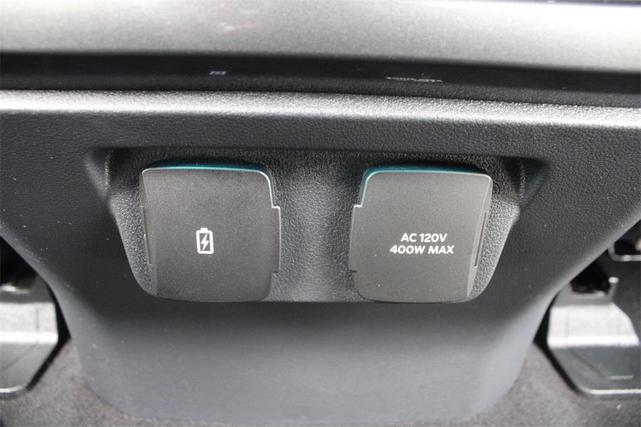 Photo of 2023 White Ford F-150