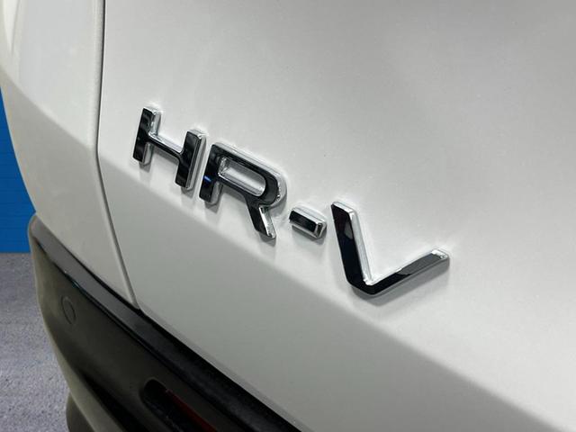Photo of 2026 Platinum White Pearl Honda HR-V