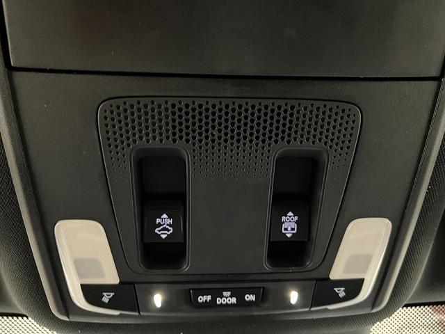 Photo of 2025 Crystal Black Pearl Honda Pilot
