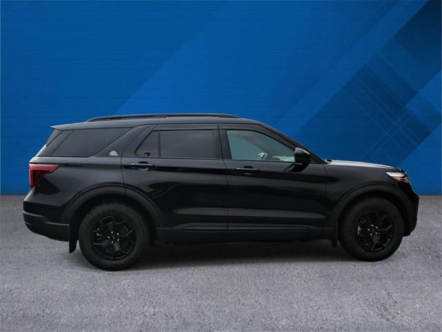 Photo of 2023 Agate Black Metallic Ford Explorer