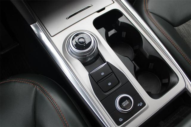 Photo of 2023 Agate Black Metallic Ford Explorer