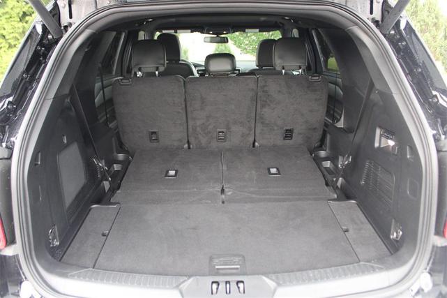 Photo of 2023 Agate Black Metallic Ford Explorer