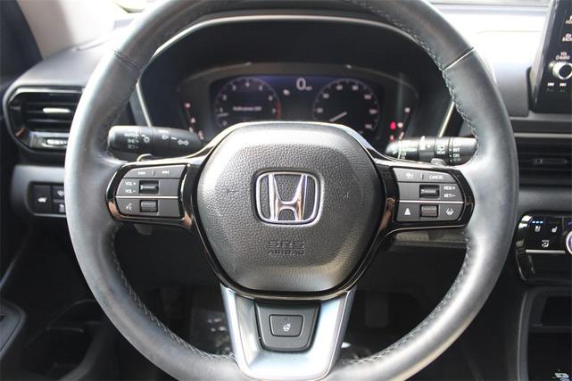 Photo of 2025 Platinum White Pearl Honda Pilot