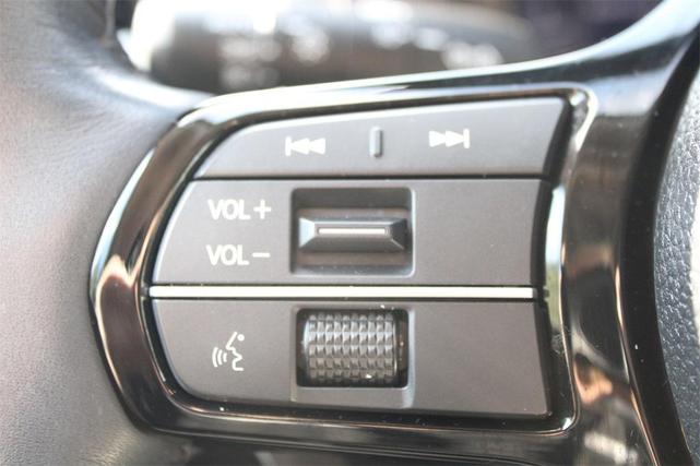 Photo of 2025 Platinum White Pearl Honda Pilot