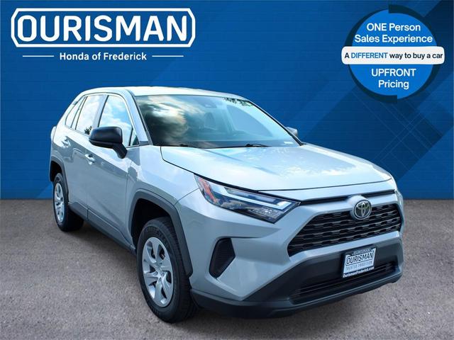 Photo of 2023 Silver Sky Metallic Toyota RAV4