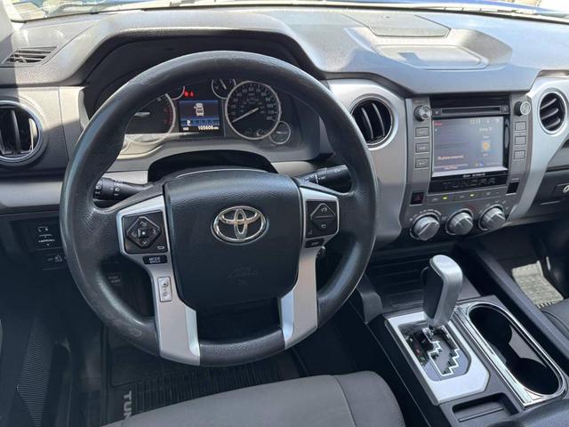 Photo of 2014 Blue Toyota Tundra