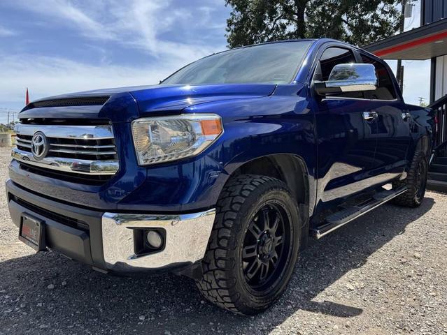 Photo of 2014 Blue Toyota Tundra
