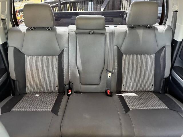Photo of 2014 Blue Toyota Tundra