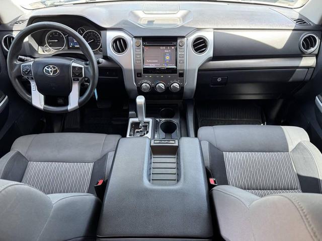 Photo of 2014 Blue Toyota Tundra