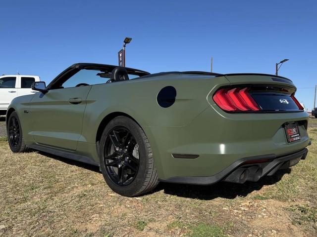 Photo of 2020 White Ford Mustang