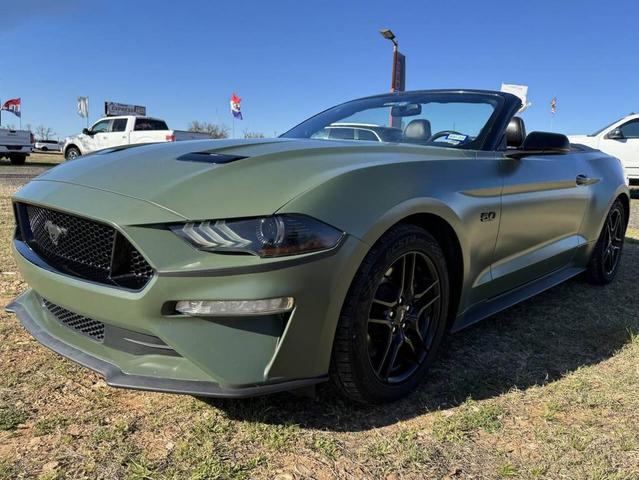Photo of 2020 White Ford Mustang