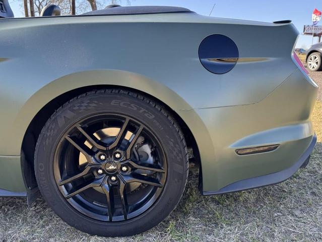 Photo of 2020 White Ford Mustang