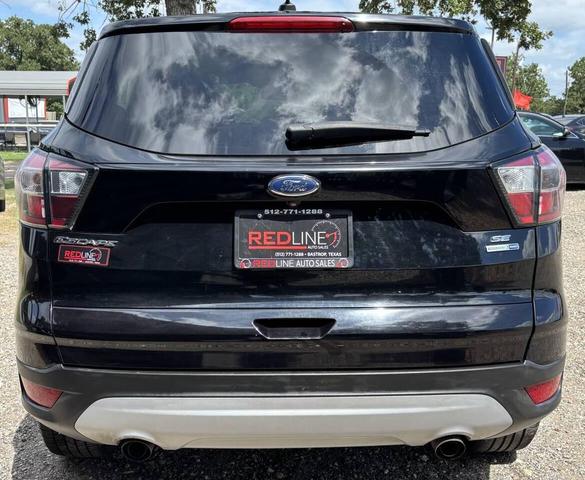Photo of 2017 Black Ford Escape