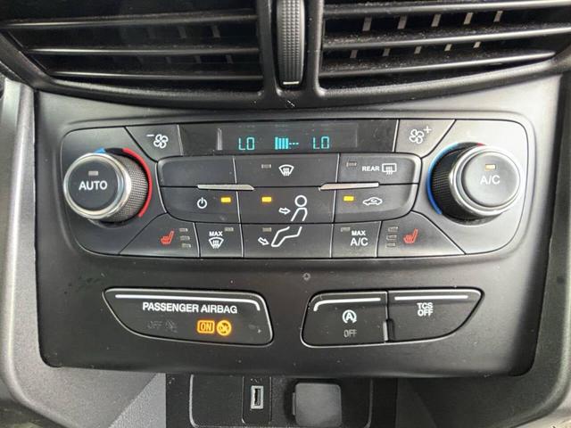 Photo of 2017 Black Ford Escape