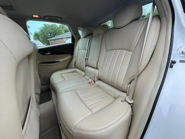 Photo of 2010 Moonlight White Pearl INFINITI EX35