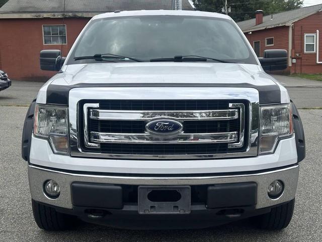 Photo of 2014 Oxford White Ford F-150
