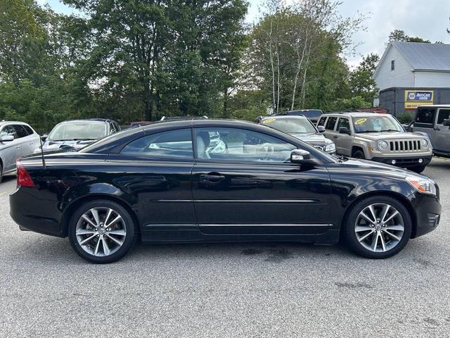 Photo of 2012 Black Volvo C70