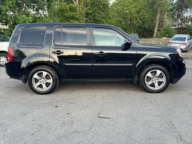 Photo of 2013 Crystal Black Pearl Honda Pilot