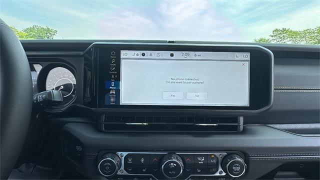 Photo of 2025 Granite Crystal Clearcoat Metallic Jeep Wrangler