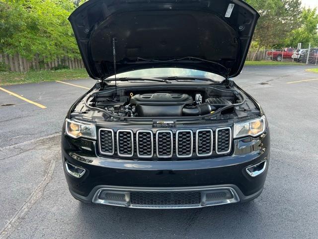 Photo of 2019 Diamond Black Jeep Grand Cherokee