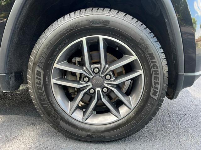 Photo of 2019 Diamond Black Jeep Grand Cherokee
