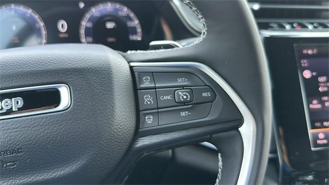 Photo of 2025 Diamond Black Jeep Grand Cherokee